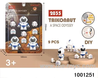 Astronaut+backpack in clam shell