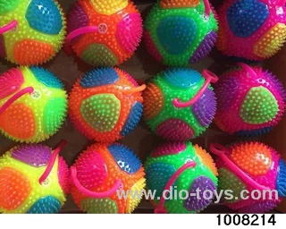 7.5 triangle ball in display box
