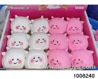 Flour sheep in display box