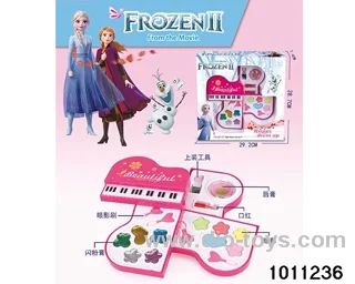 Children's cosmetics set in display box