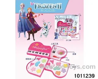 Children's cosmetics set in display box