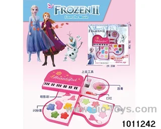 Children's cosmetics set in display box