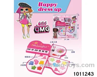 Children's cosmetics set in display box