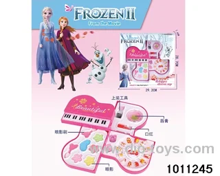 Children's cosmetics set in display box