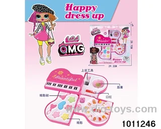Children's cosmetics set in display box
