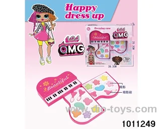 Children's cosmetics set in display box