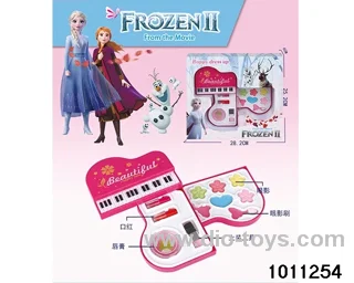 Children's cosmetics set in display box