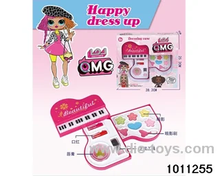 Children's cosmetics set in display box