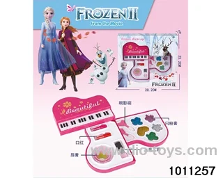 Children's cosmetics set in display box
