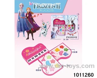 Children's cosmetics set in display box