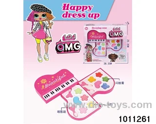 Children's cosmetics set in display box