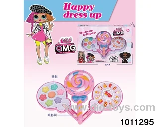 Children's cosmetics set in display box