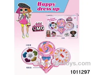 Children's cosmetics set in display box