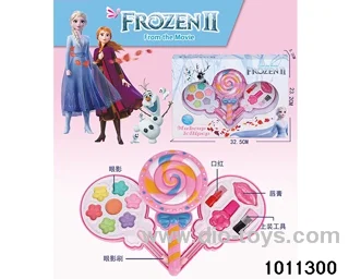 Children's cosmetics set in display box