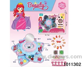 Children's cosmetics set in display box