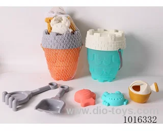 beach toys in  Net bag