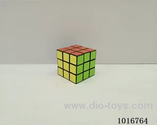 5.3cm cube in opp bag