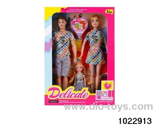 11.5 inch doll set in window box