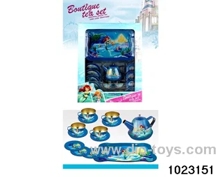 Tea Set in window box