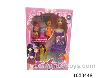 11.5inch  doll with  A movable hand in window box