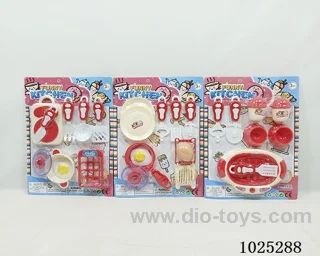 kitchen set in blister card