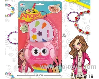Color makeup    in  Blister card