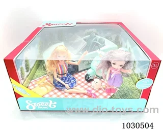 doll &car in color box
