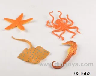 5.5pcs animals set in PP bag with header