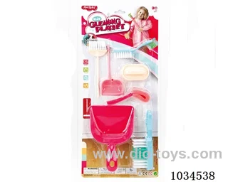 Cleaning tool in blister card