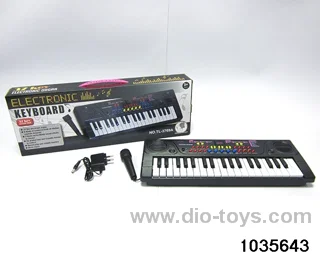 electronic keyboard in color box
