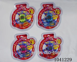 game machine in clam shell