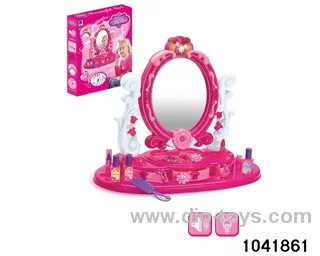 Dressing table set in color box