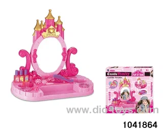 Dressing table set in color box