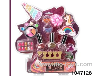 Cosmetic Sets in clam shell