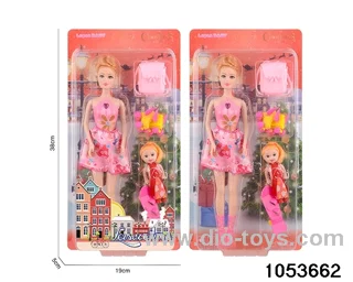 11 inch doll in clam shell