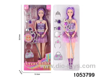11 inch doll in window box