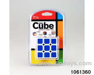 Rubik's cube in clam shell