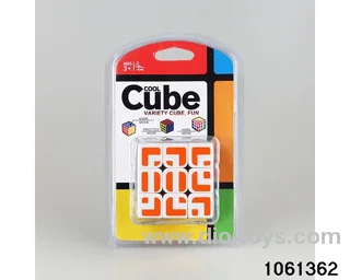 Rubik's cube in clam shell
