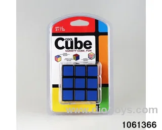 Rubik's cube in clam shell