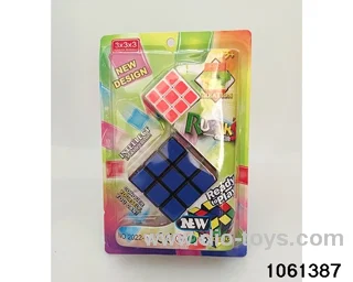 Rubik's cube in clam shell