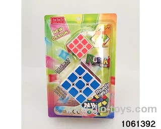Rubik's cube in clam shell