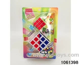 Rubik's cube in clam shell