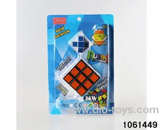Rubik's cube in clam shell
