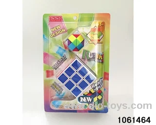Rubik's cube in clam shell