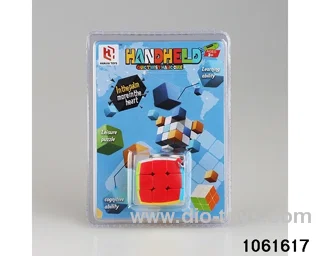Rubik's cube in clam shell