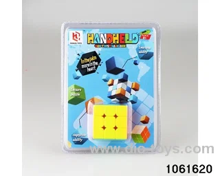 Rubik's cube in clam shell