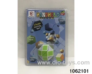 Rubik's cube in clam shell