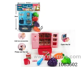fridge and cutting set