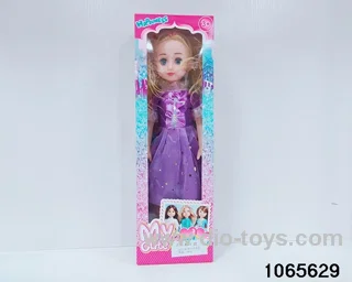 18 inch doll set with music in window box