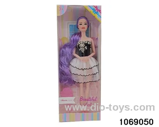 11 inch doll in window box